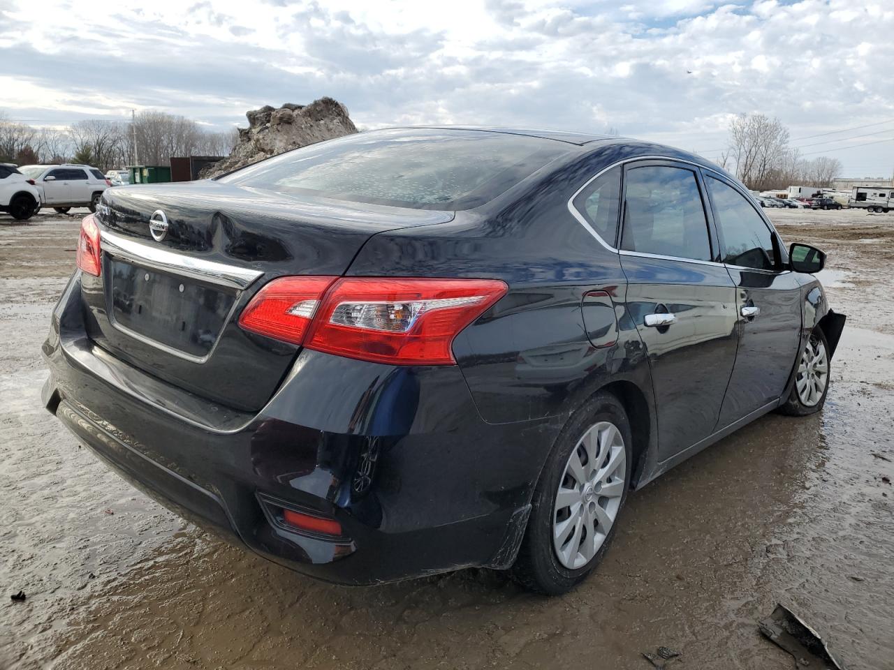 2019 Nissan Sentra - Image 3