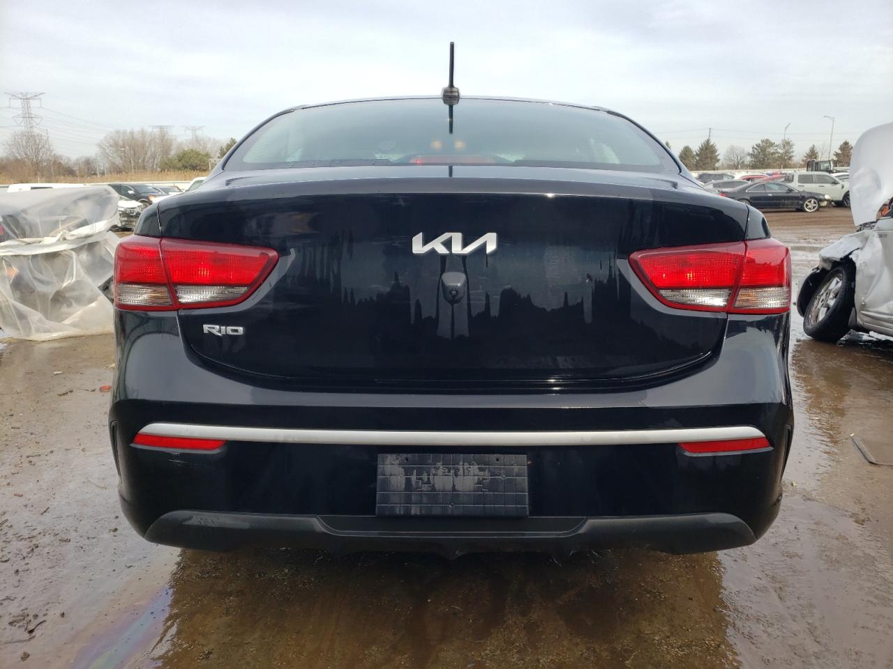 2022 Kia Rio - Image 6