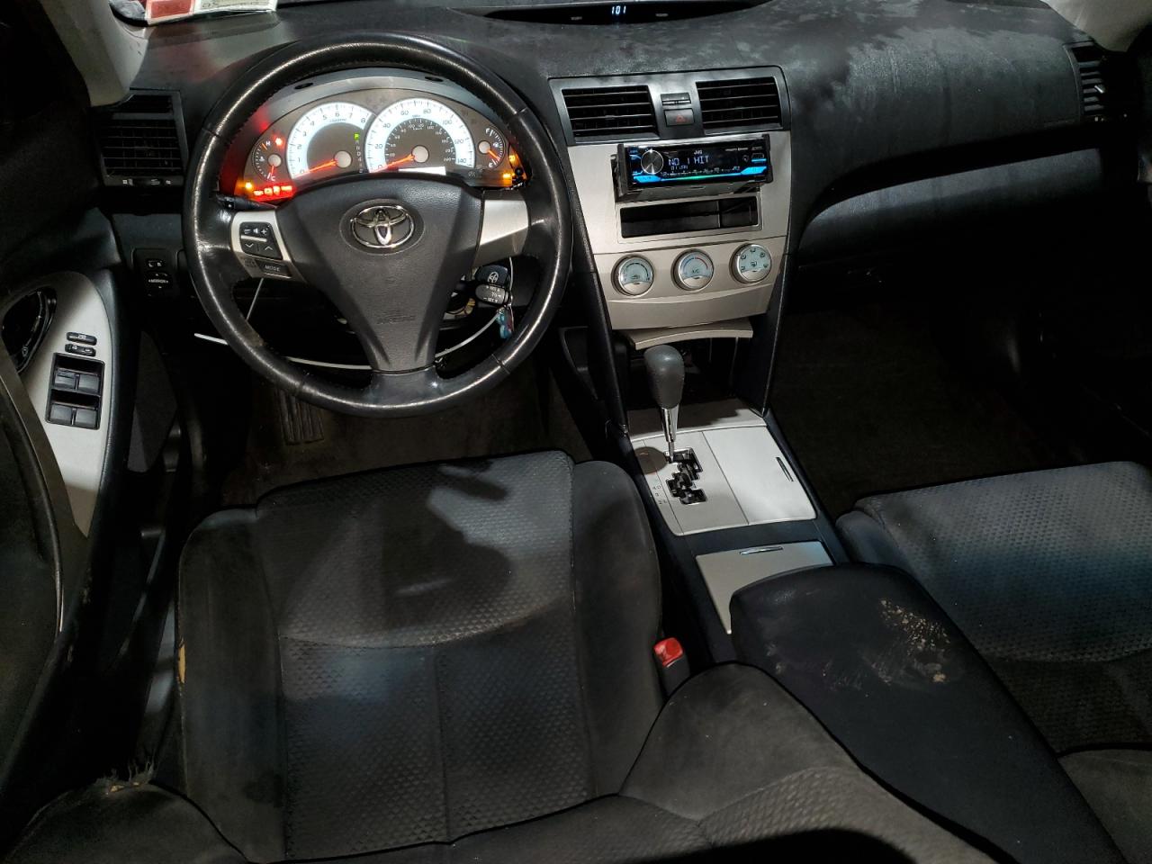 2009 Toyota Camry - Image 8