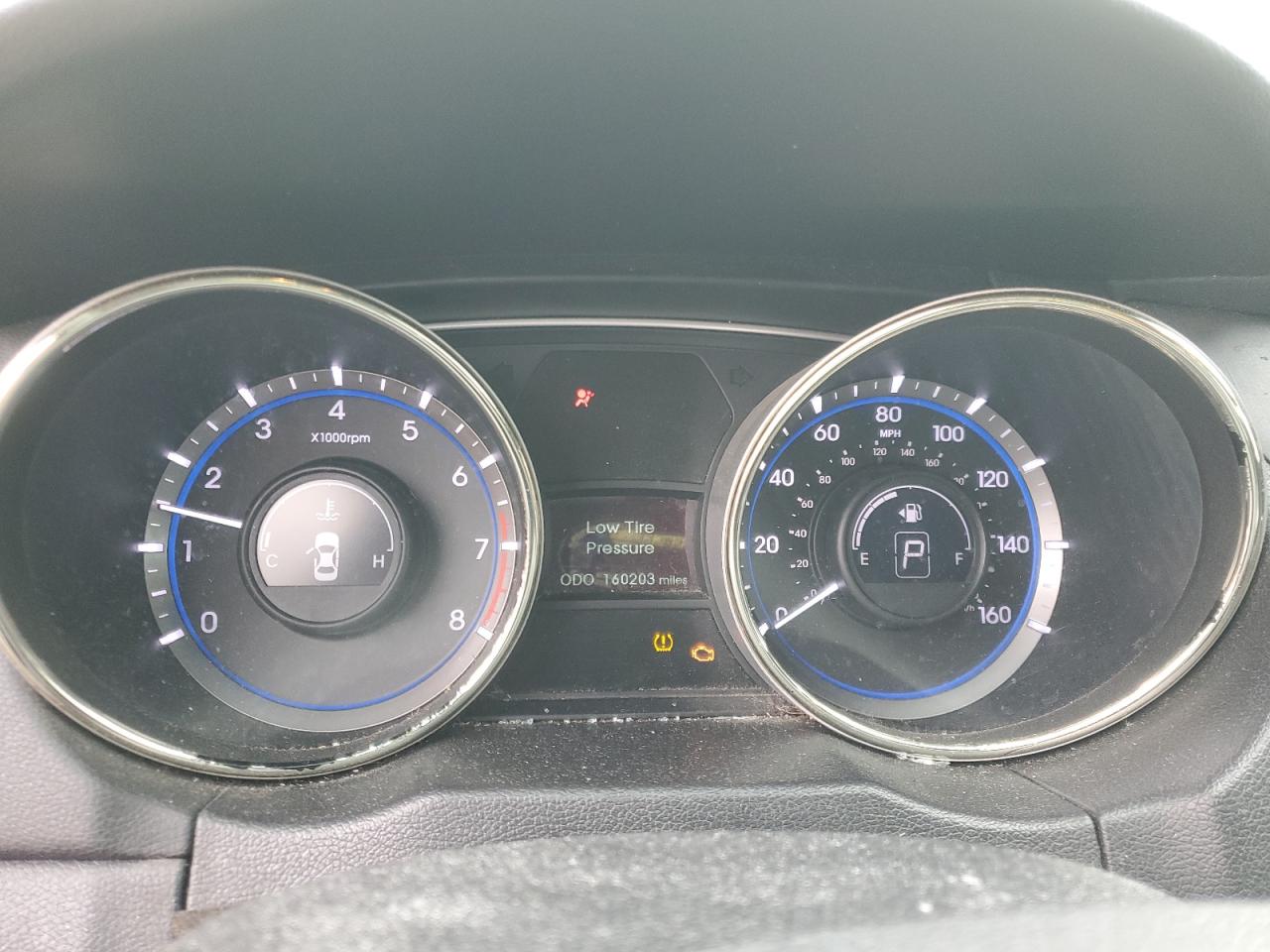2013 Hyundai Sonata - Image 9