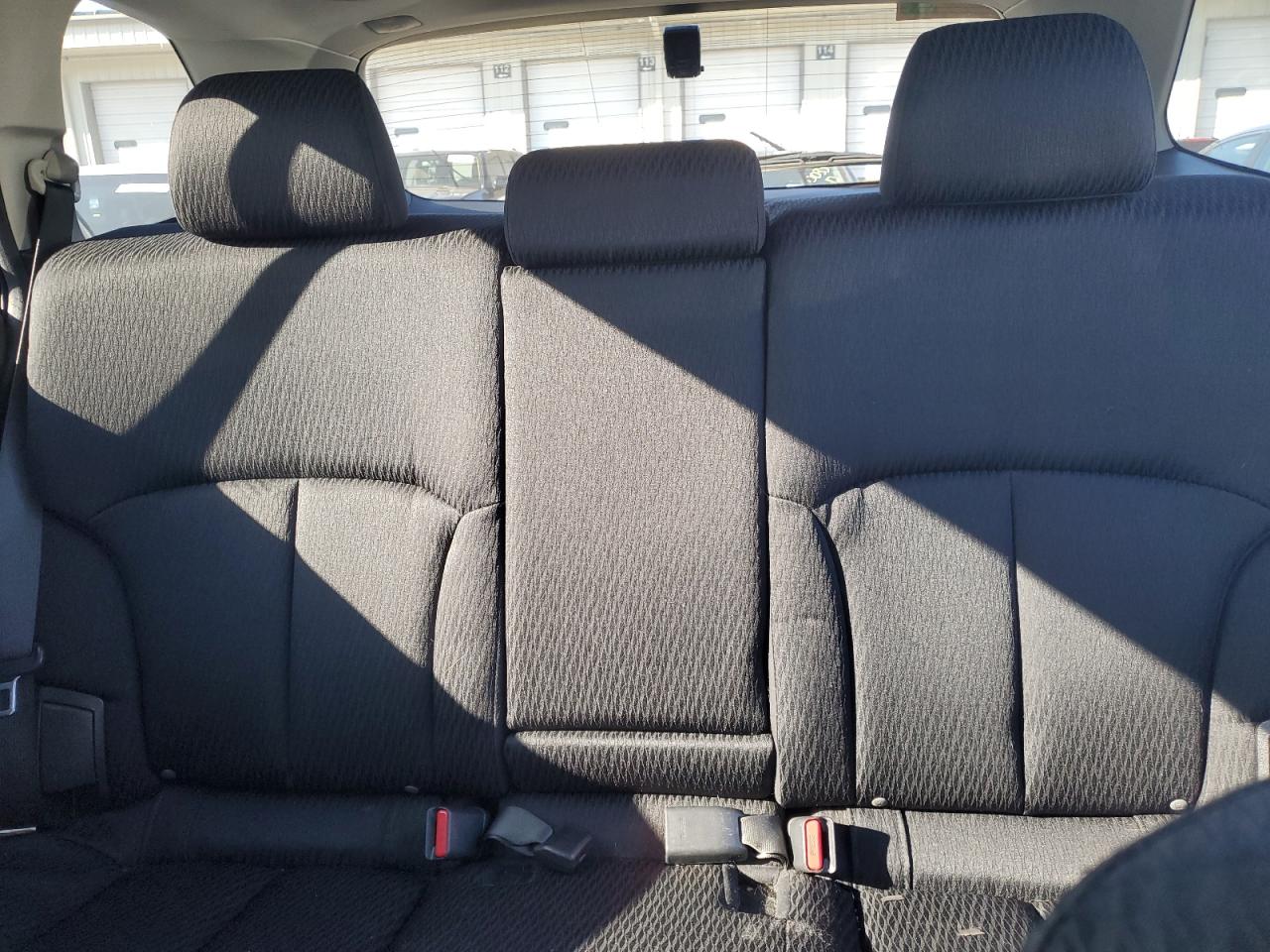 2010 Subaru Outback - Image 10