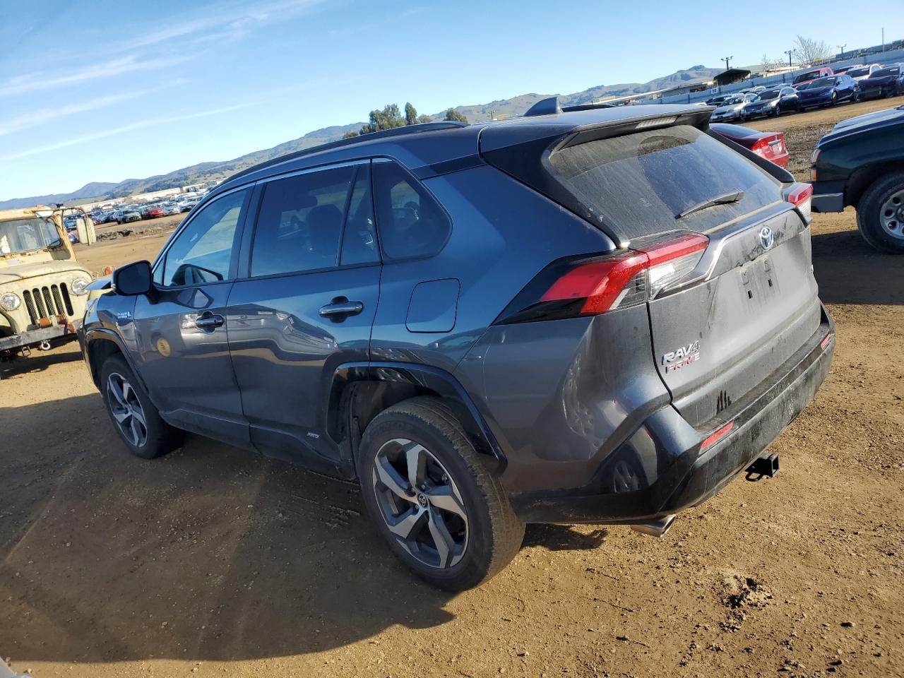 2021 Toyota RAV 4 - Image 2