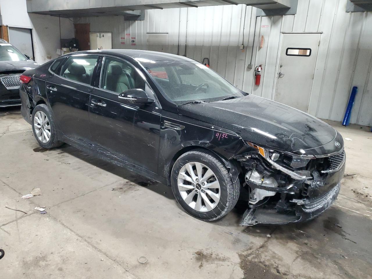 2017 Kia Optima - Image 4