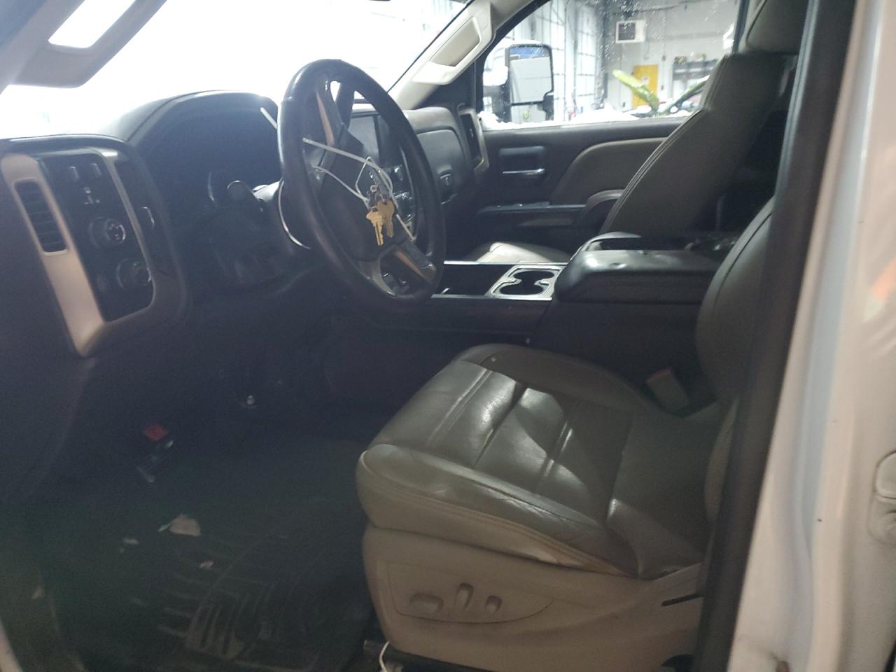 2015 GMC Sierra - Image 7