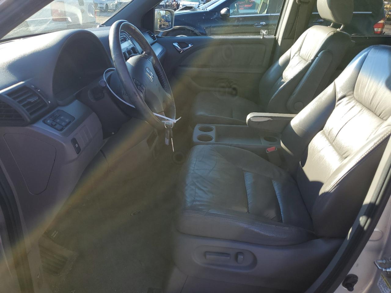 2008 Honda Odyssey - Image 7
