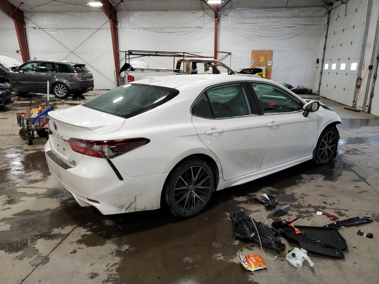 2022 Toyota Camry - Image 3