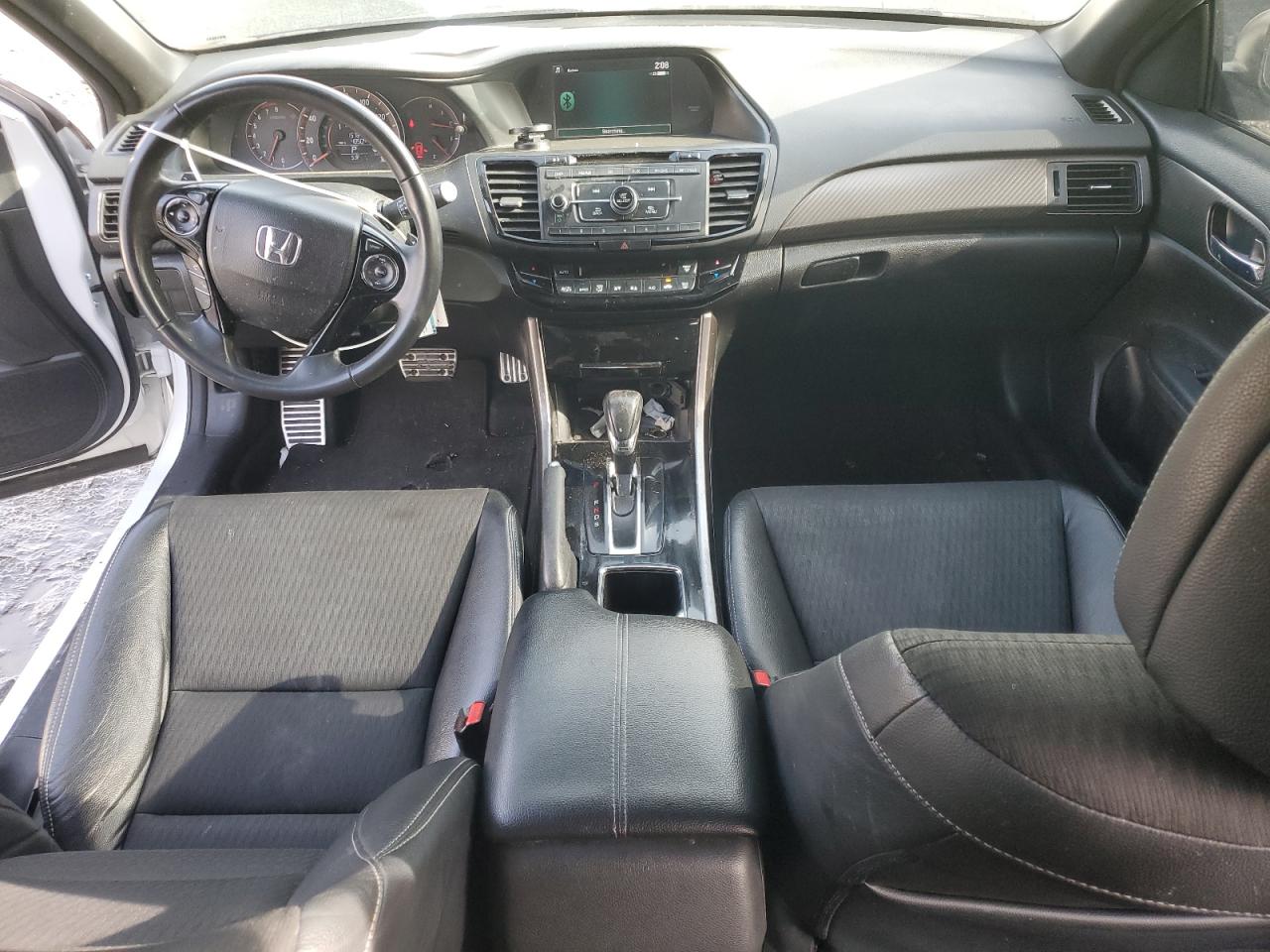 2016 Honda Accord - Image 8