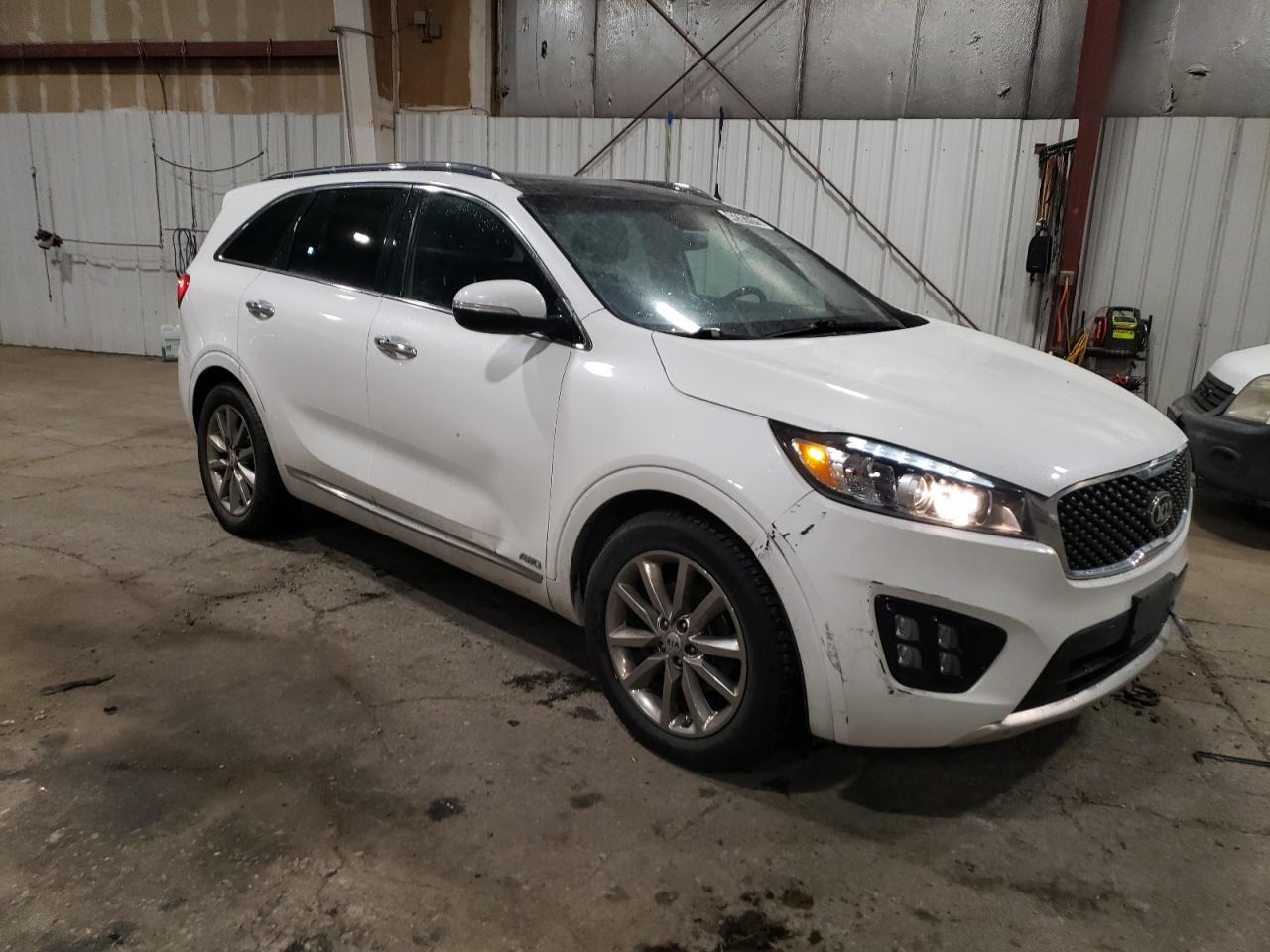 2016 Kia Sorento - Image 4