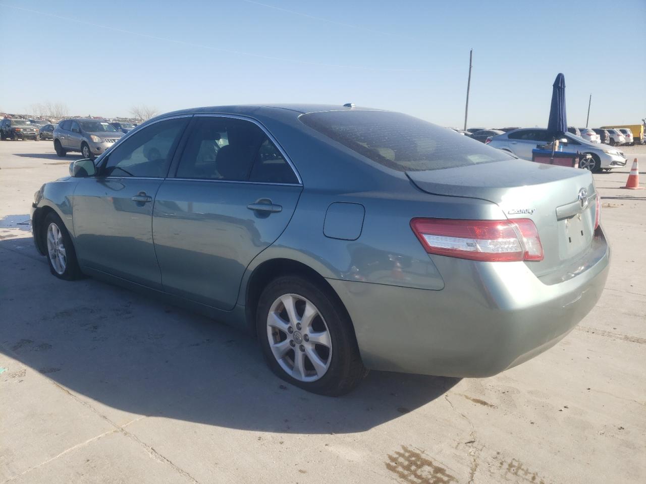 2011 Toyota Camry - Image 2