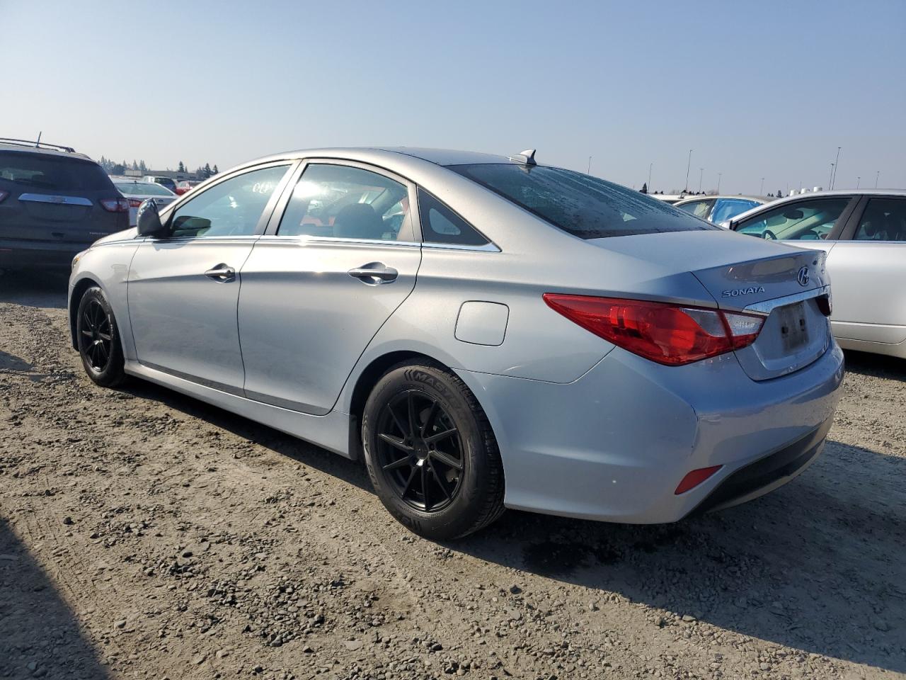 2014 Hyundai Sonata - Image 2