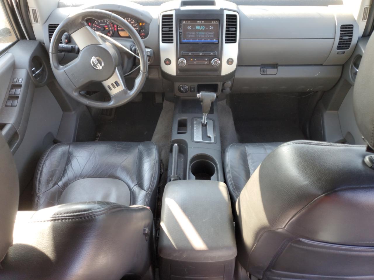2011 Nissan XTerra - Image 8
