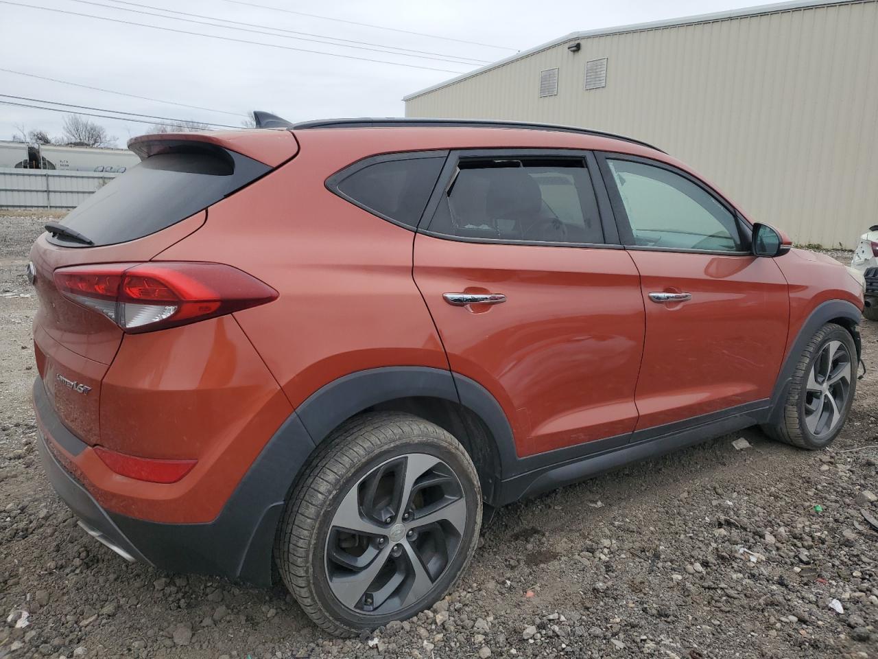 2016 Hyundai Tucson - Image 3