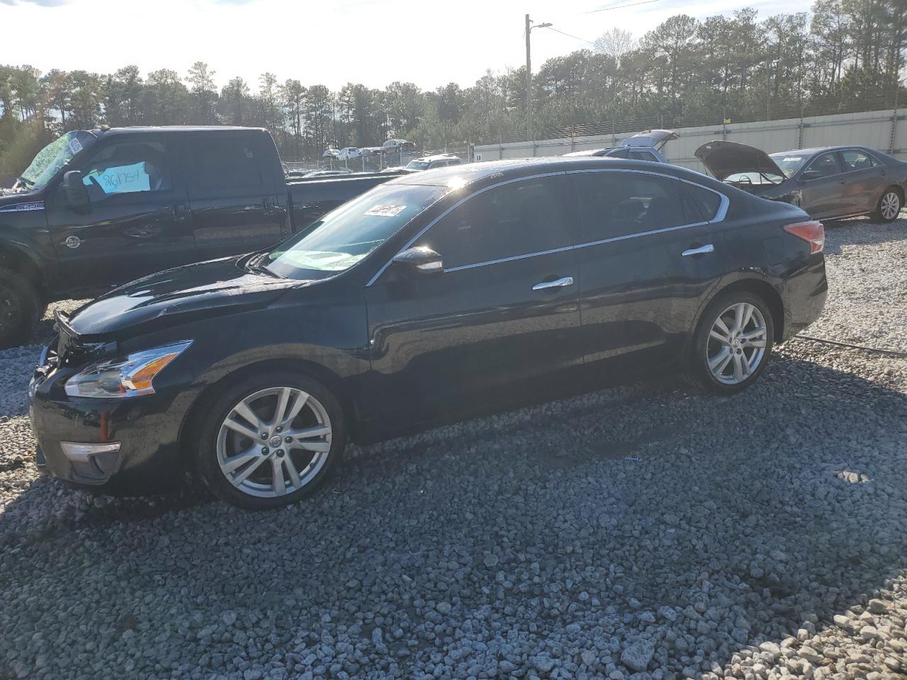 2013 Nissan Altima - Image 1