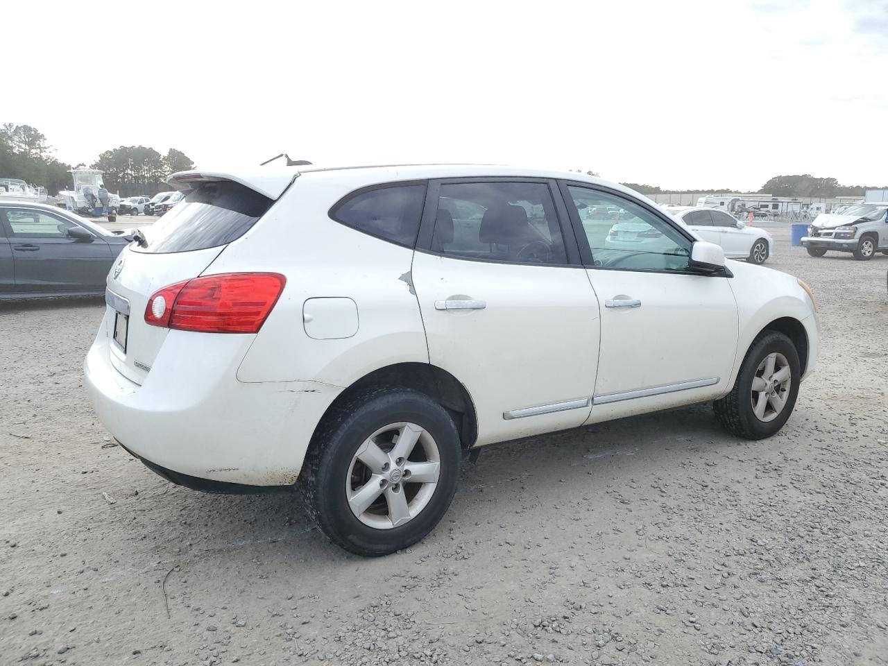 2013 Nissan Rogue - Image 3