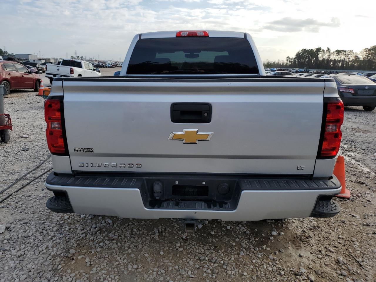 2018 Chevrolet Silverado - Image 6