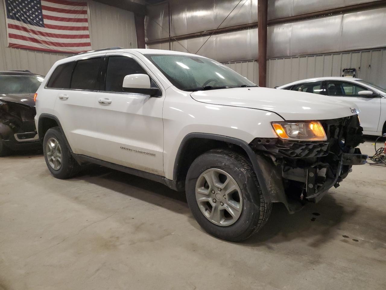 2016 Jeep Grand Cherokee - Image 4