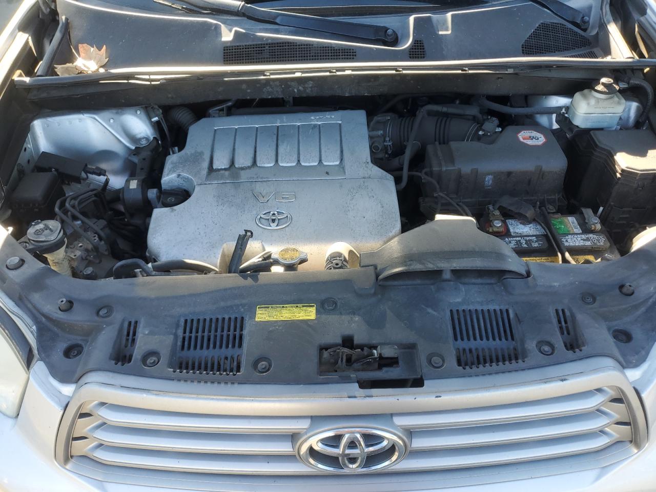 2010 Toyota Highlander - Image 12