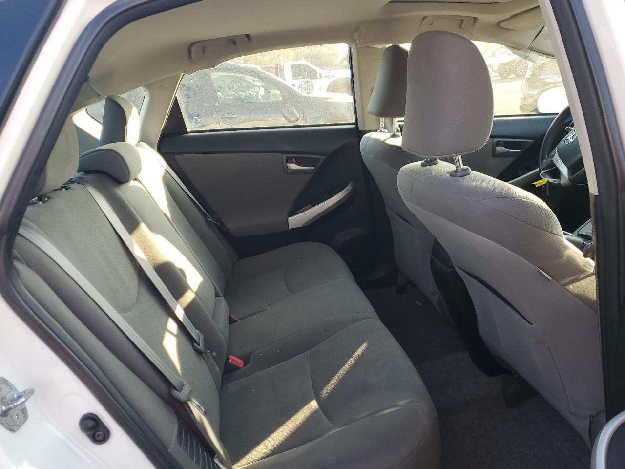 2013 Toyota Prius - Image 10