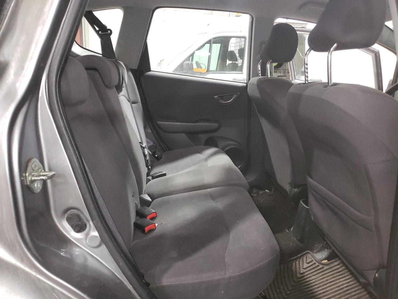2010 Honda Fit - Image 10