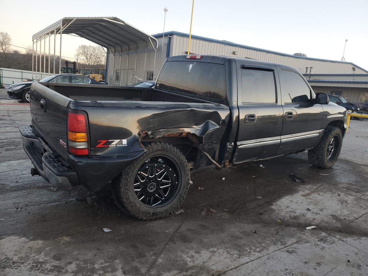 2005 GMC Sierra - Image 3