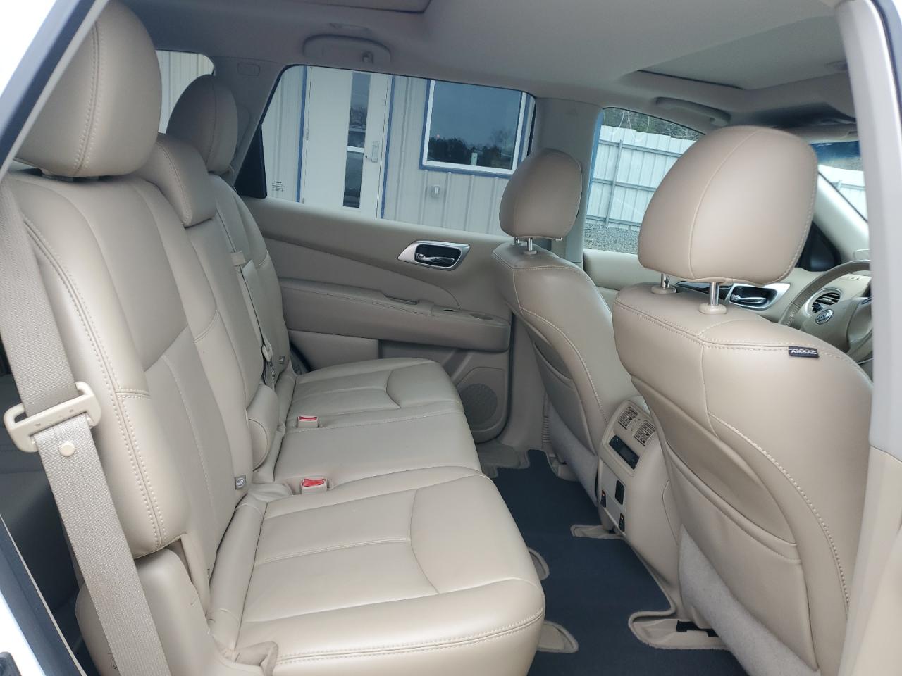 2014 Nissan Pathfinder - Image 11