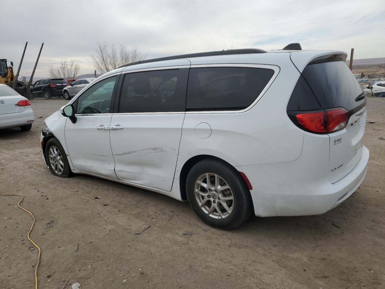 2021 Chrysler Voyager - Image 2