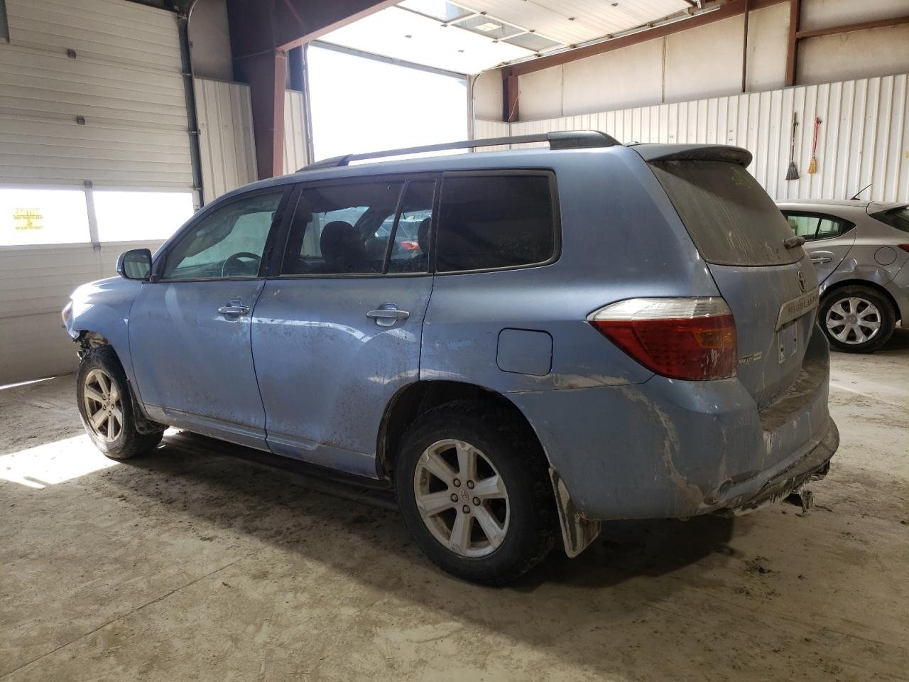 2010 Toyota Highlander - Image 2