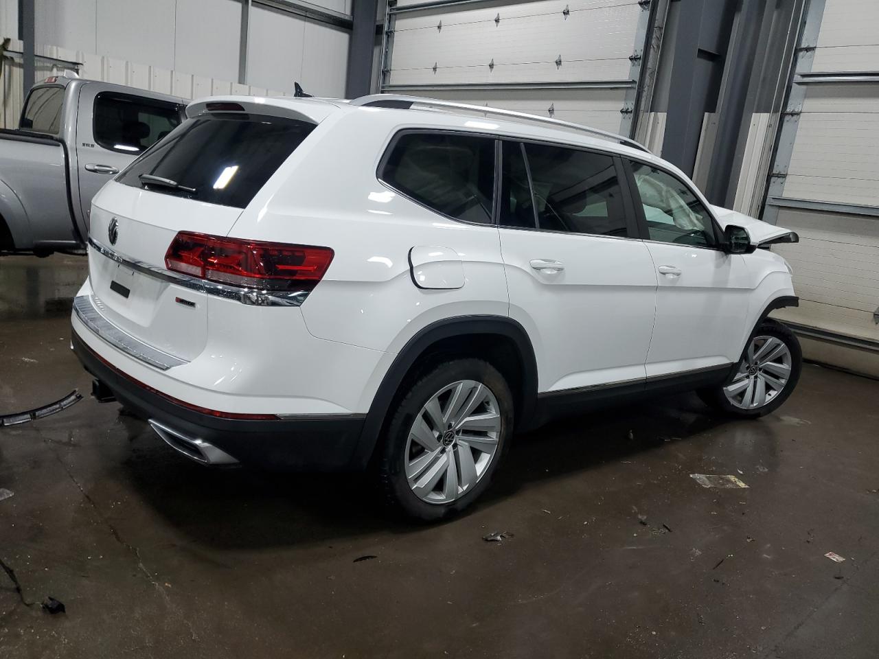 2021 Volkswagen Atlas - Image 3
