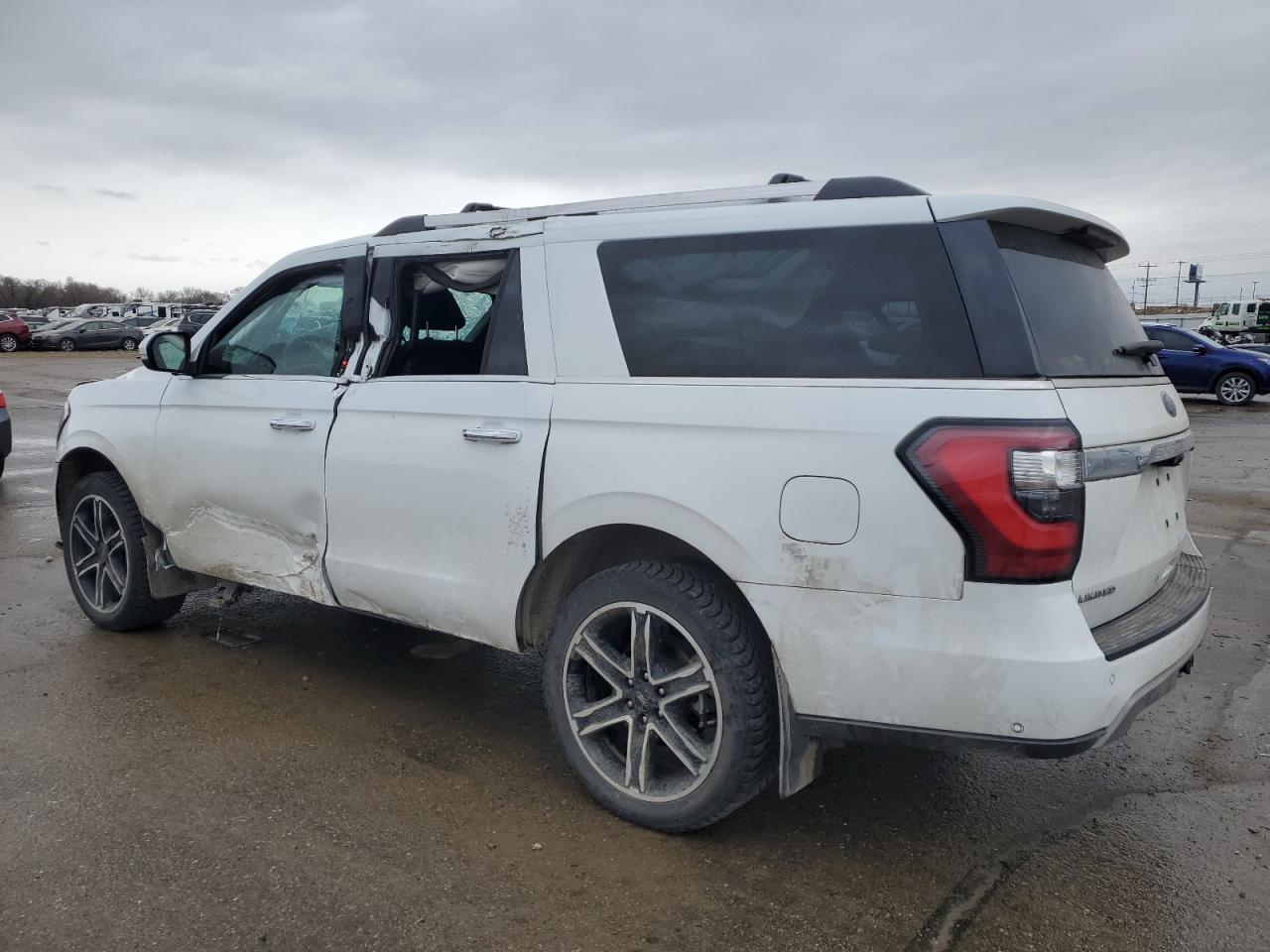 2021 Ford Expedition - Image 2