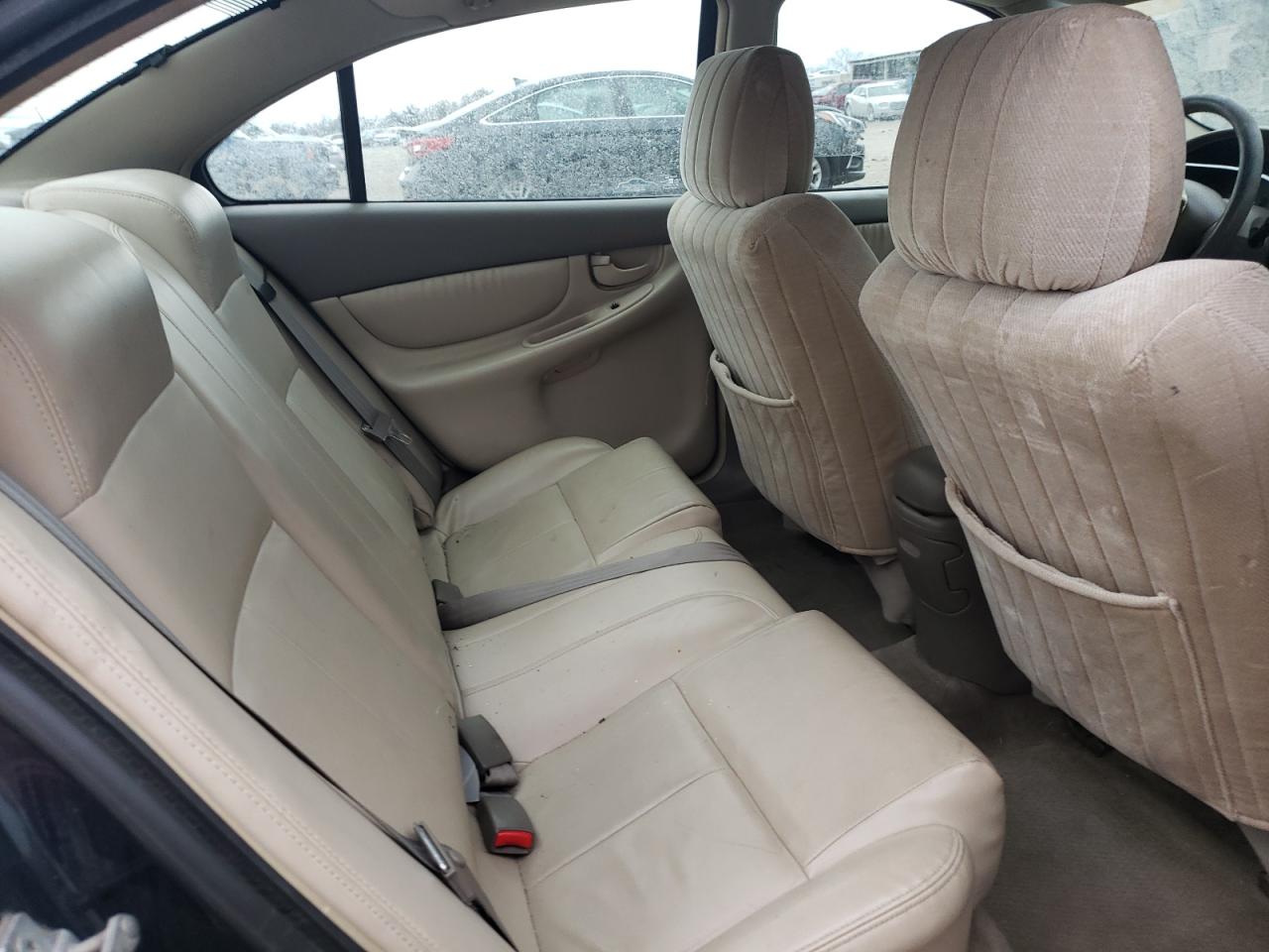 2004 Oldsmobile Alero - Image 11