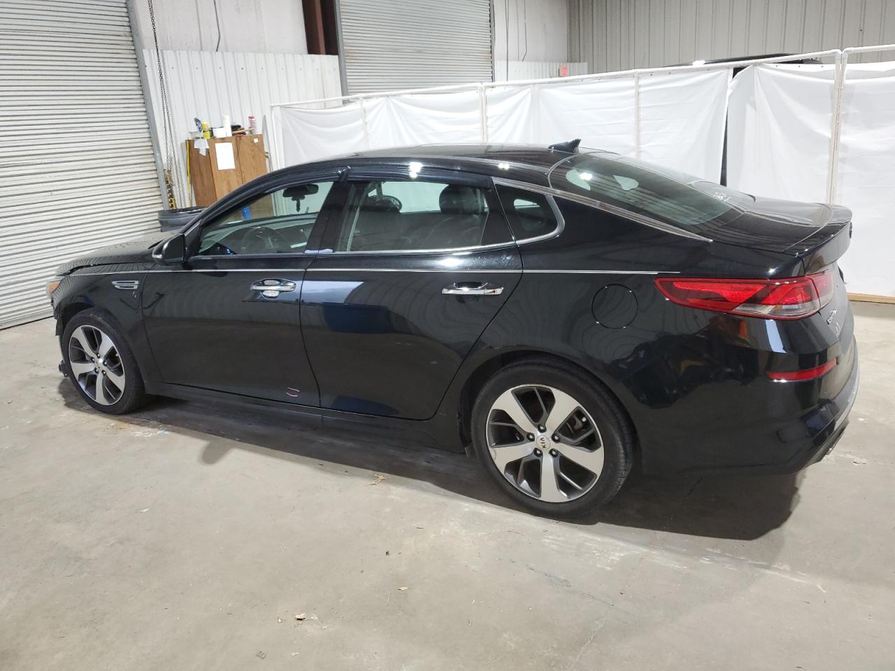 2020 Kia Optima - Image 2