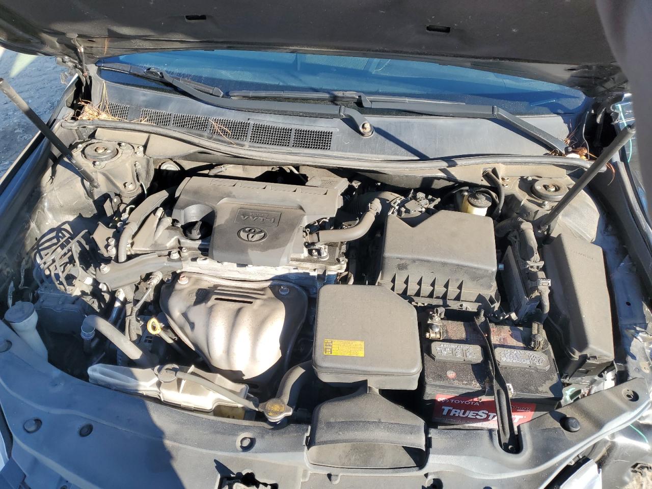 2015 Toyota Camry - Image 11