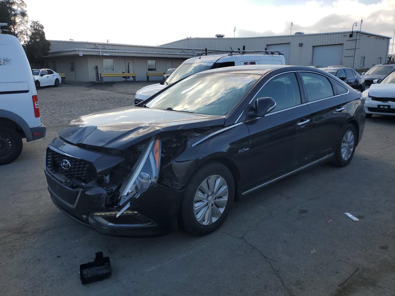 2017 Hyundai Sonata Hybrid for Sale in Martinez, CA - Front End