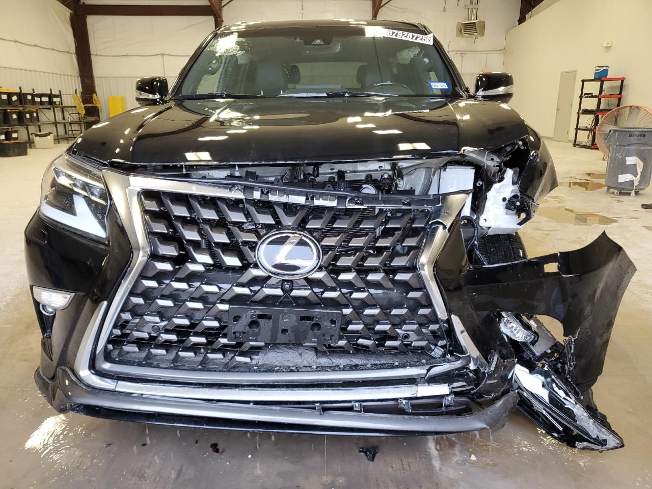 2023 Lexus GX - Image 5