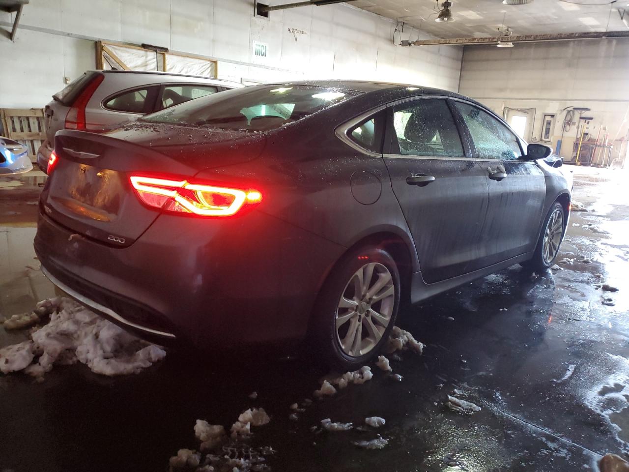 2015 Chrysler 200 - Image 3