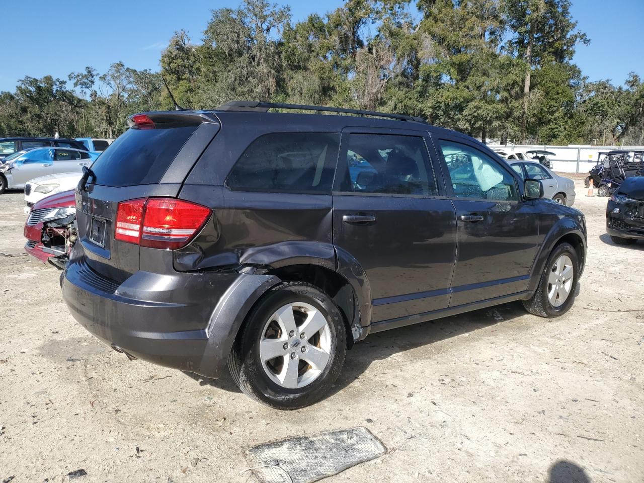 2018 Dodge Journey - Image 3