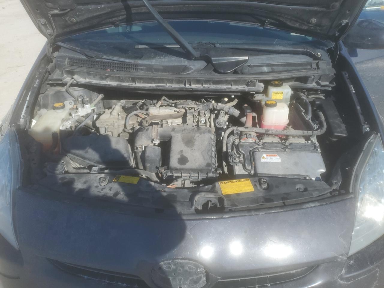 2010 Toyota Prius - Image 13