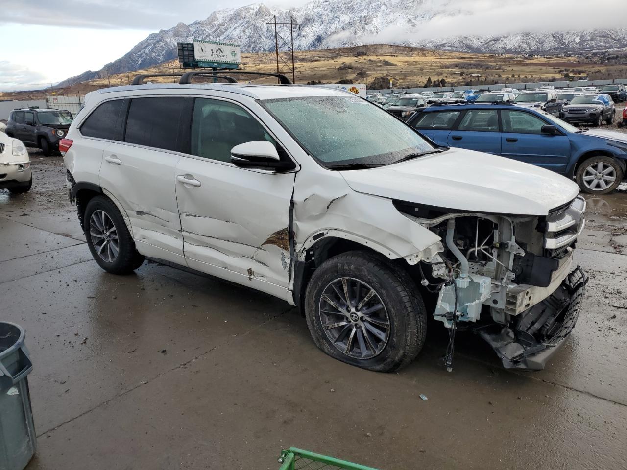 2018 Toyota Highlander - Image 4
