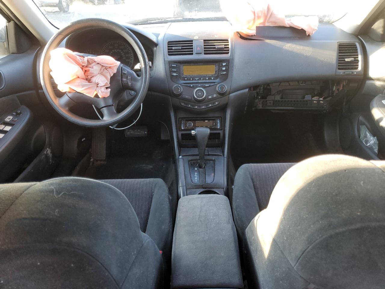 2003 Honda Accord - Image 8