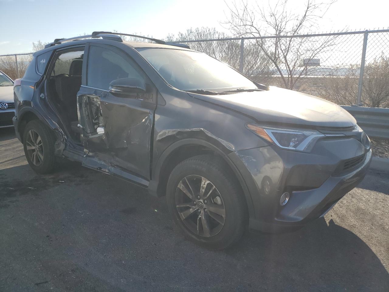 2018 Toyota RAV 4 - Image 4