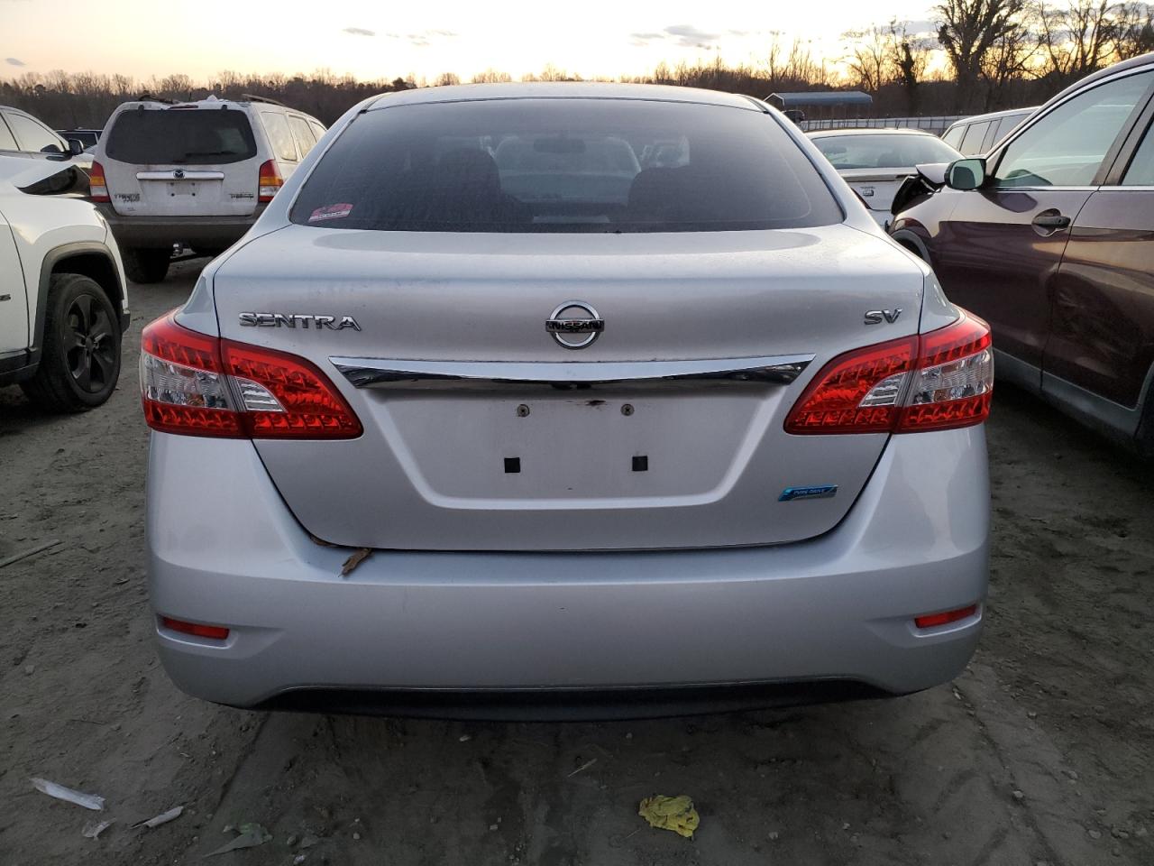 2014 Nissan Sentra - Image 6