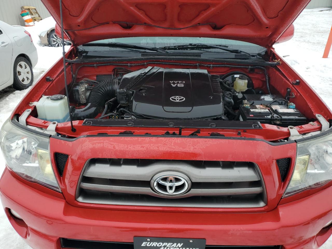 2010 Toyota Tacoma - Image 11