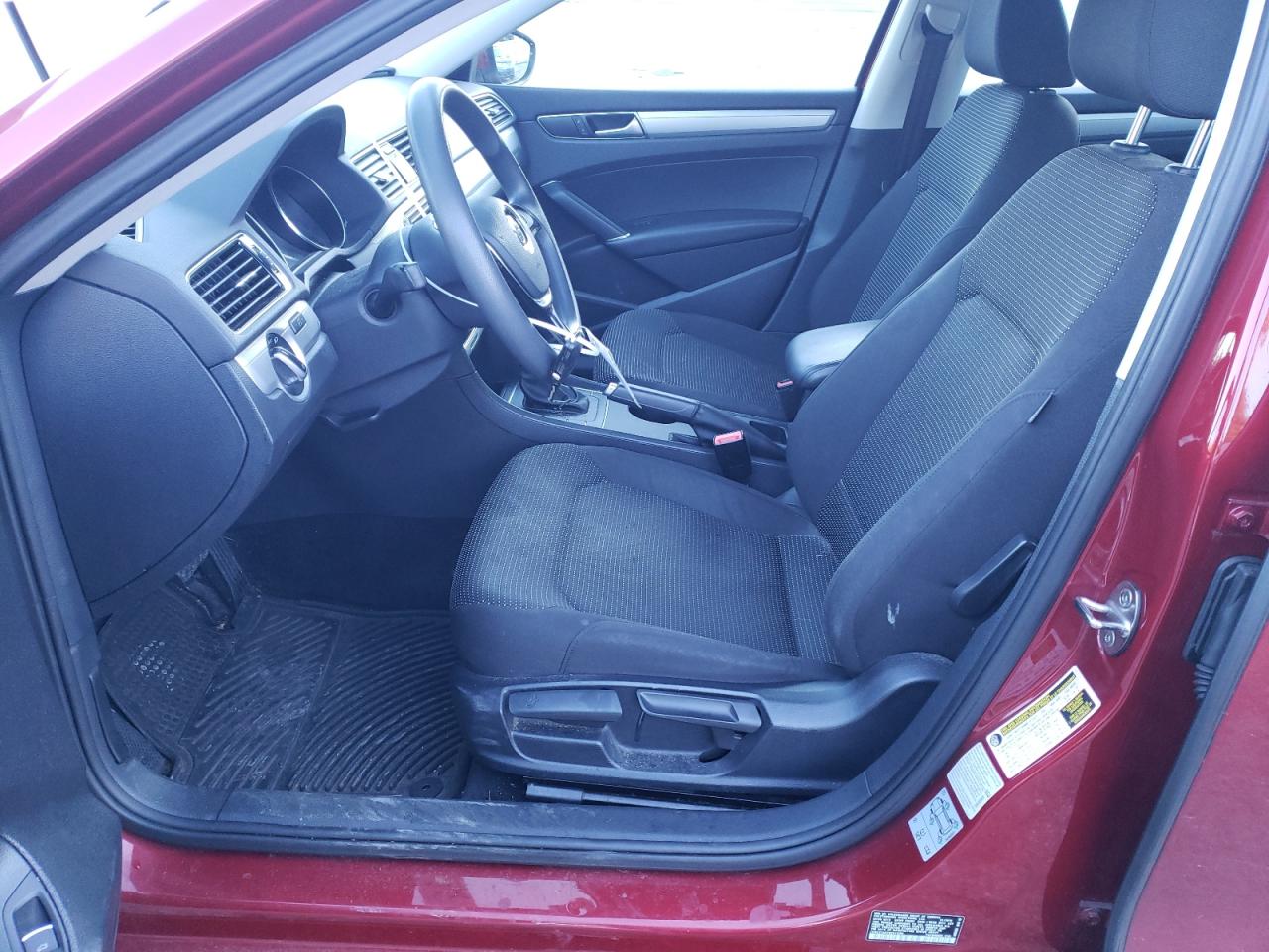 2016 Volkswagen Passat - Image 7