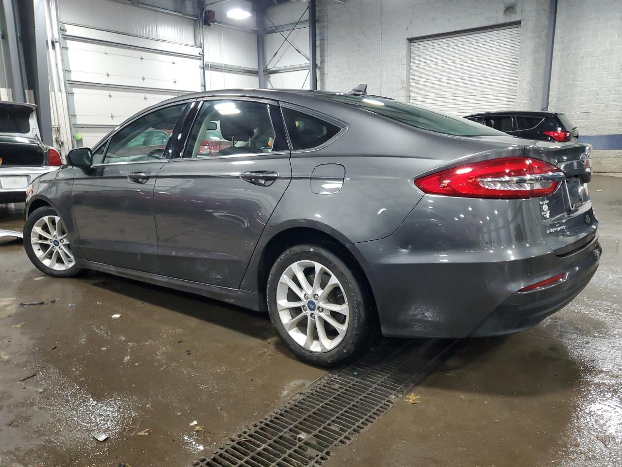 2020 Ford Fusion - Image 2