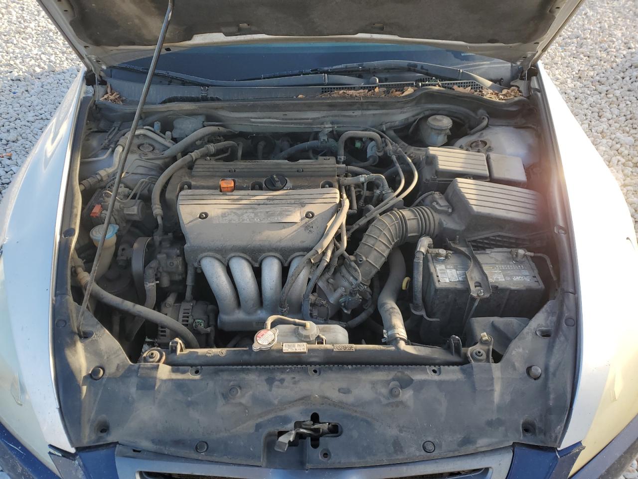 2004 Honda Accord - Image 12