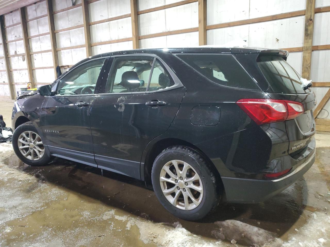 2018 Chevrolet Equinox - Image 2