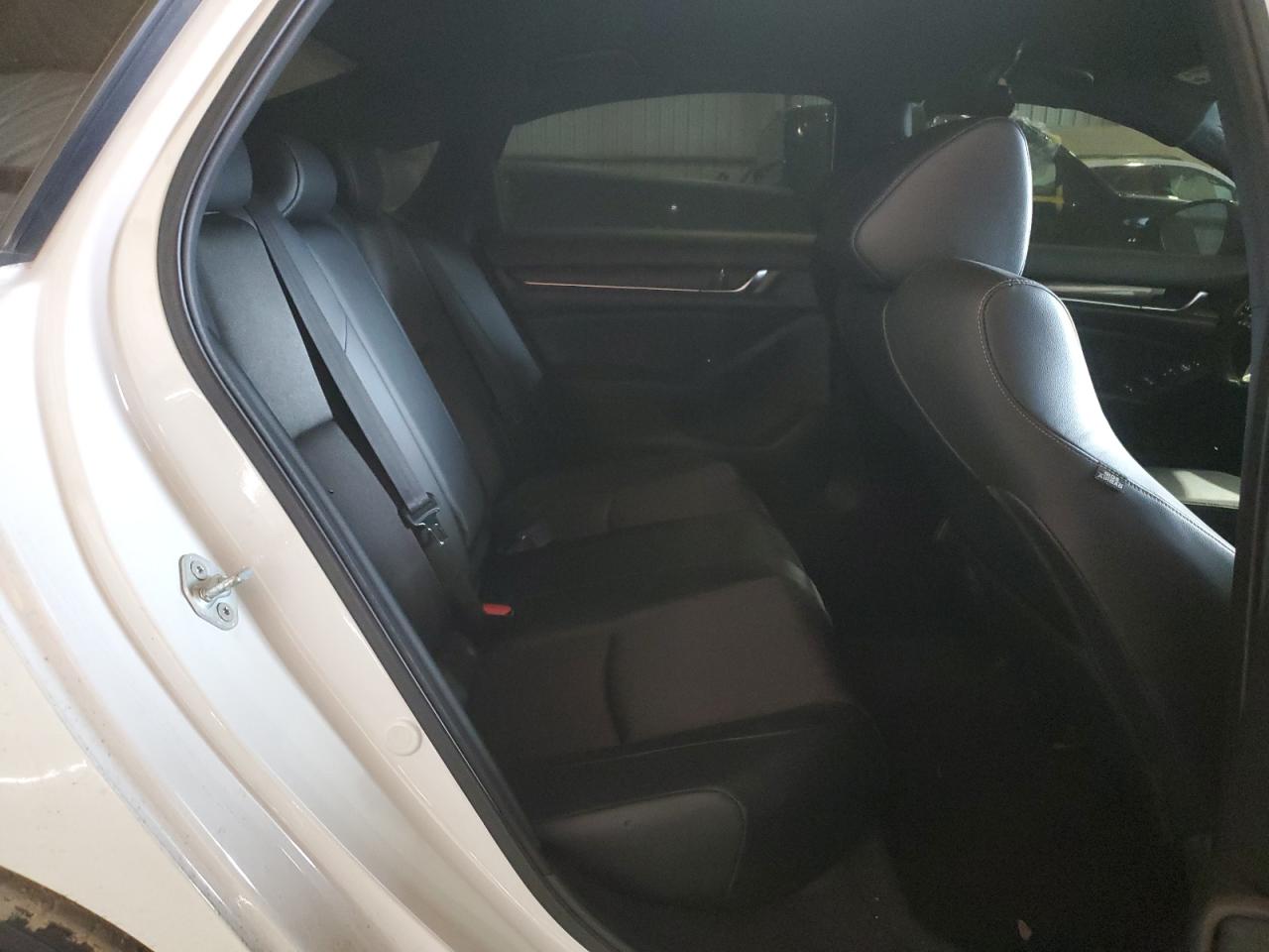 2022 Honda Accord - Image 10