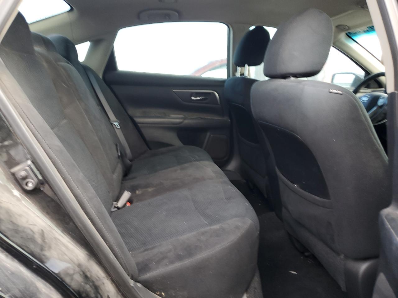 2015 Nissan Altima - Image 10