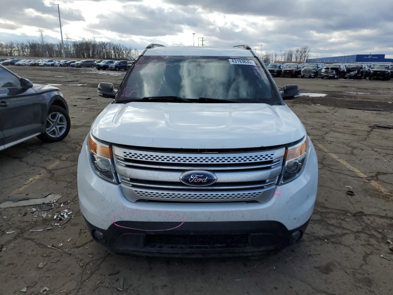 2015 Ford Explorer - Image 5