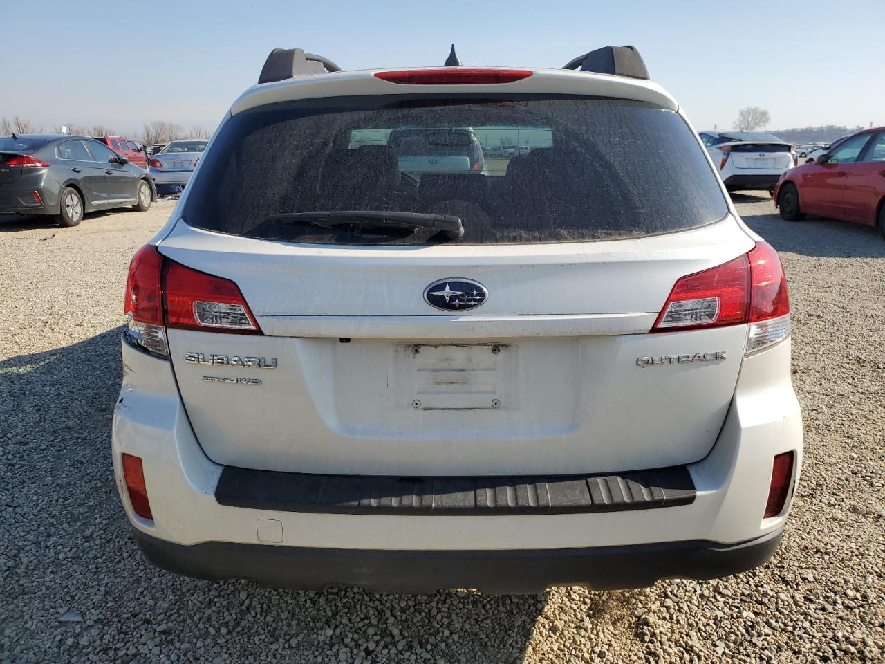 2011 Subaru Outback - Image 6